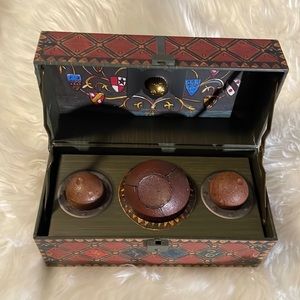 Harry Potter Collectible Quidditch set. No poster or keys.